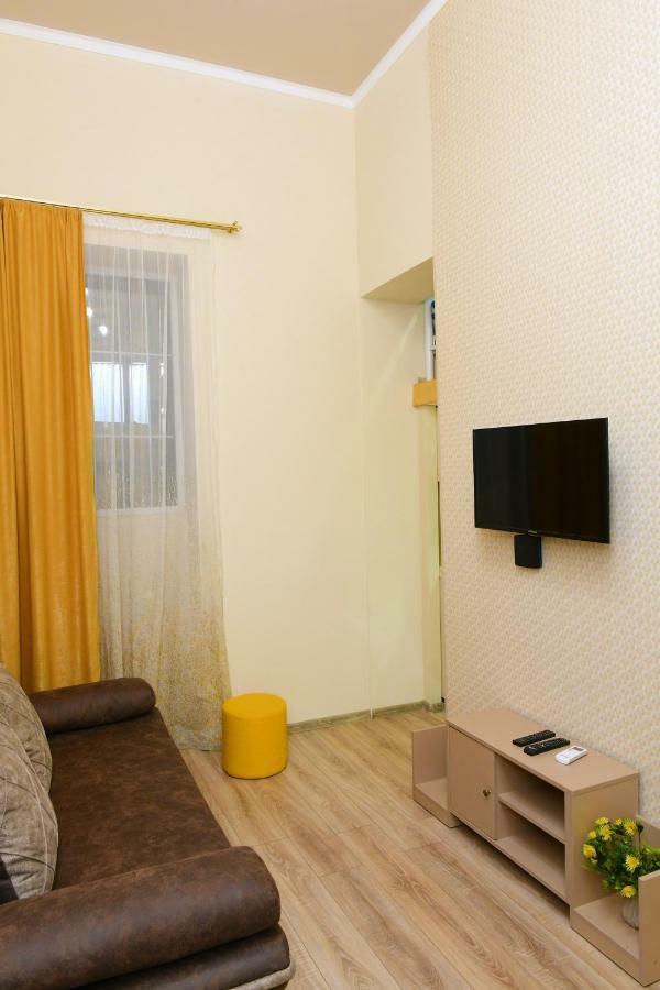 TNT apartment Batumi Bagian luar foto